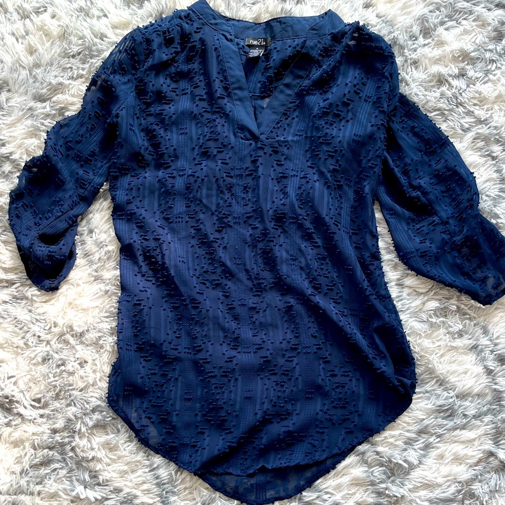 Rue21 women’s sheer blouse, size small